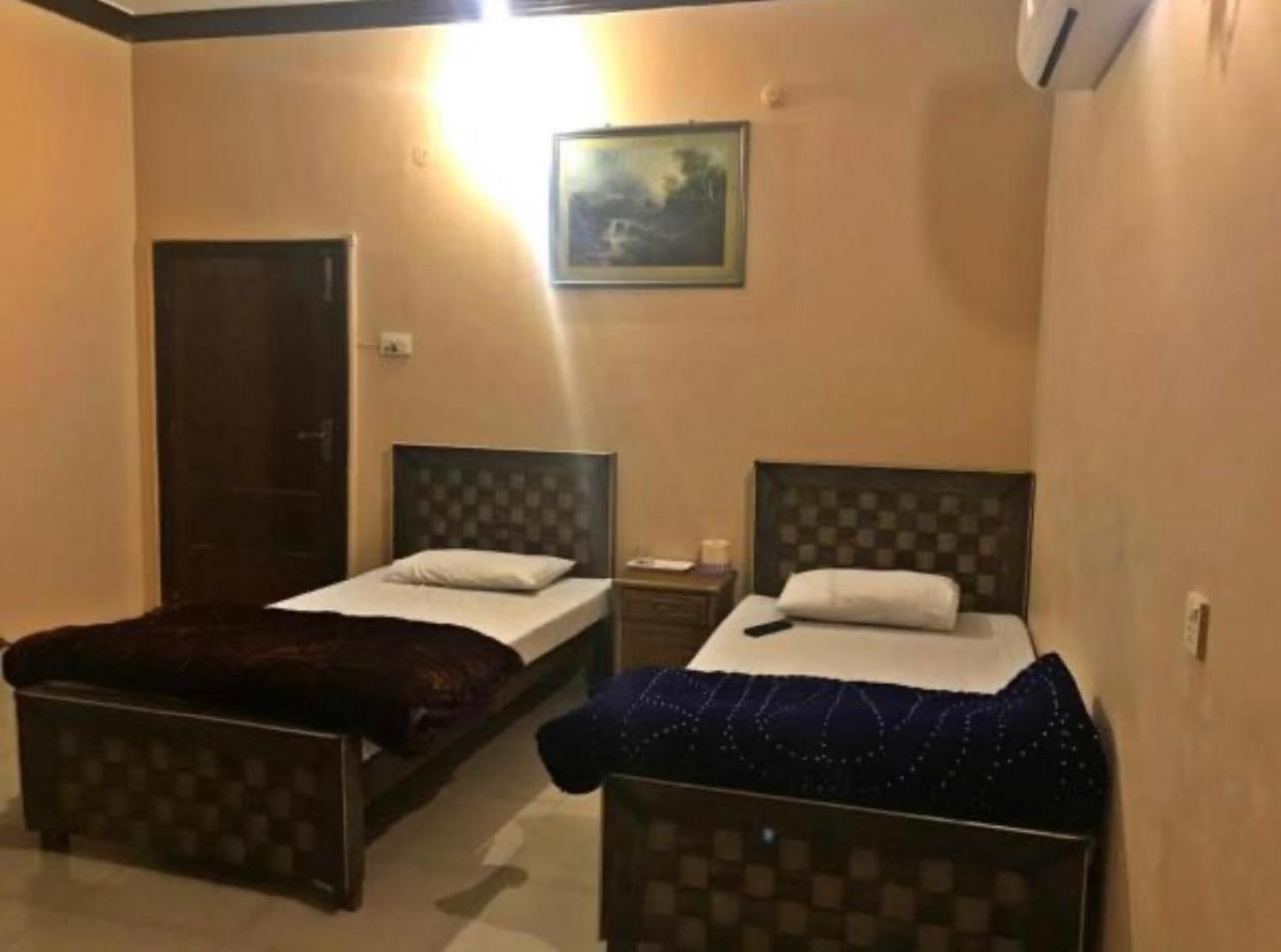 Hotel Babar House Faisalabad Exterior foto